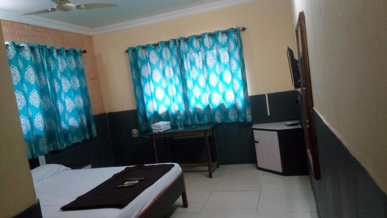 Hotel Sarang Lodge Panvel Exterior photo
