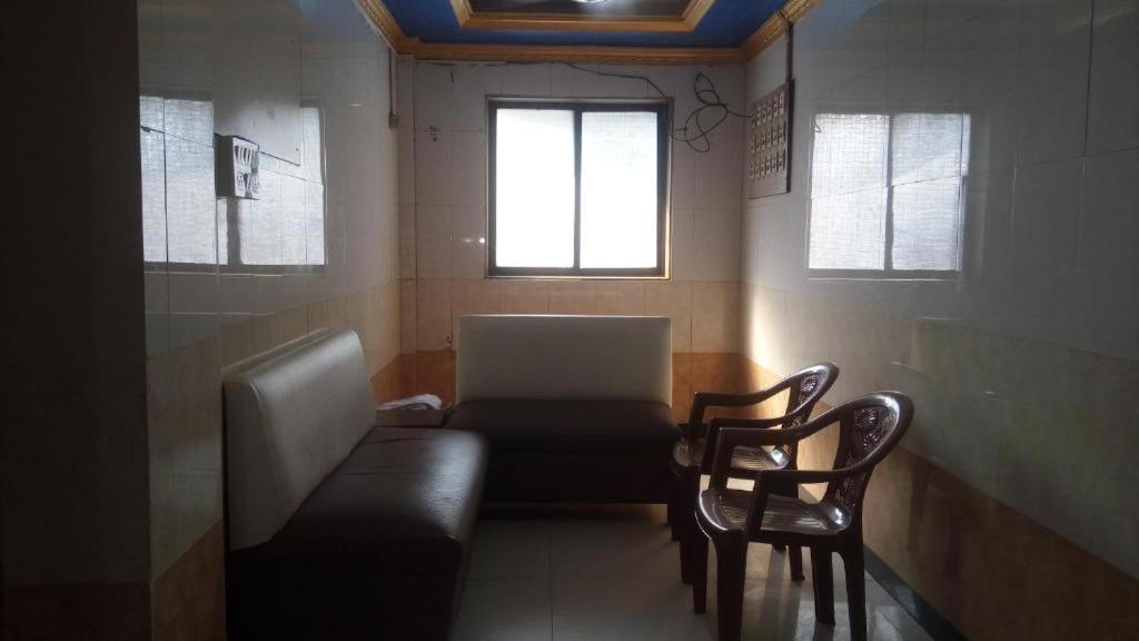 Hotel Sarang Lodge Panvel Exterior photo